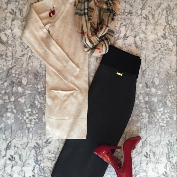 ❤️ NWOT. Calvin Klein Midi Bodycon Skirt. - Picture 13 of 14